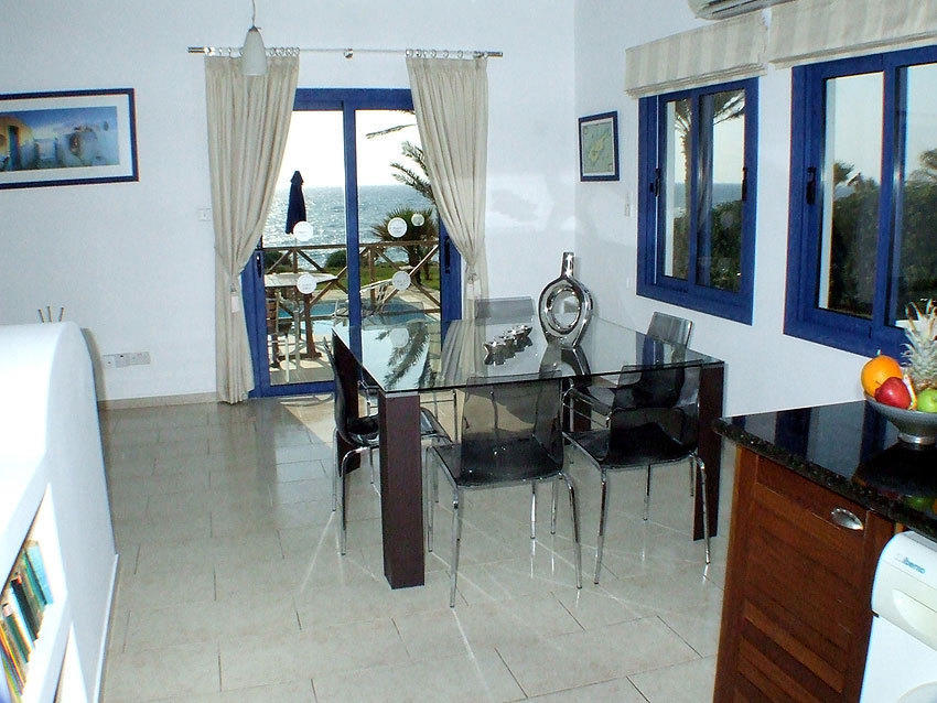 Kymmates Beach Front Villas Paphos Exterior foto