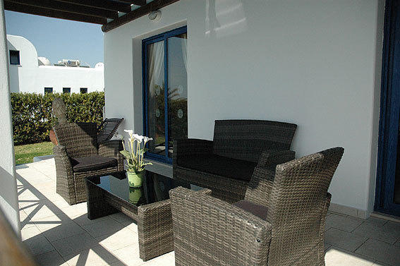 Kymmates Beach Front Villas Paphos Exterior foto