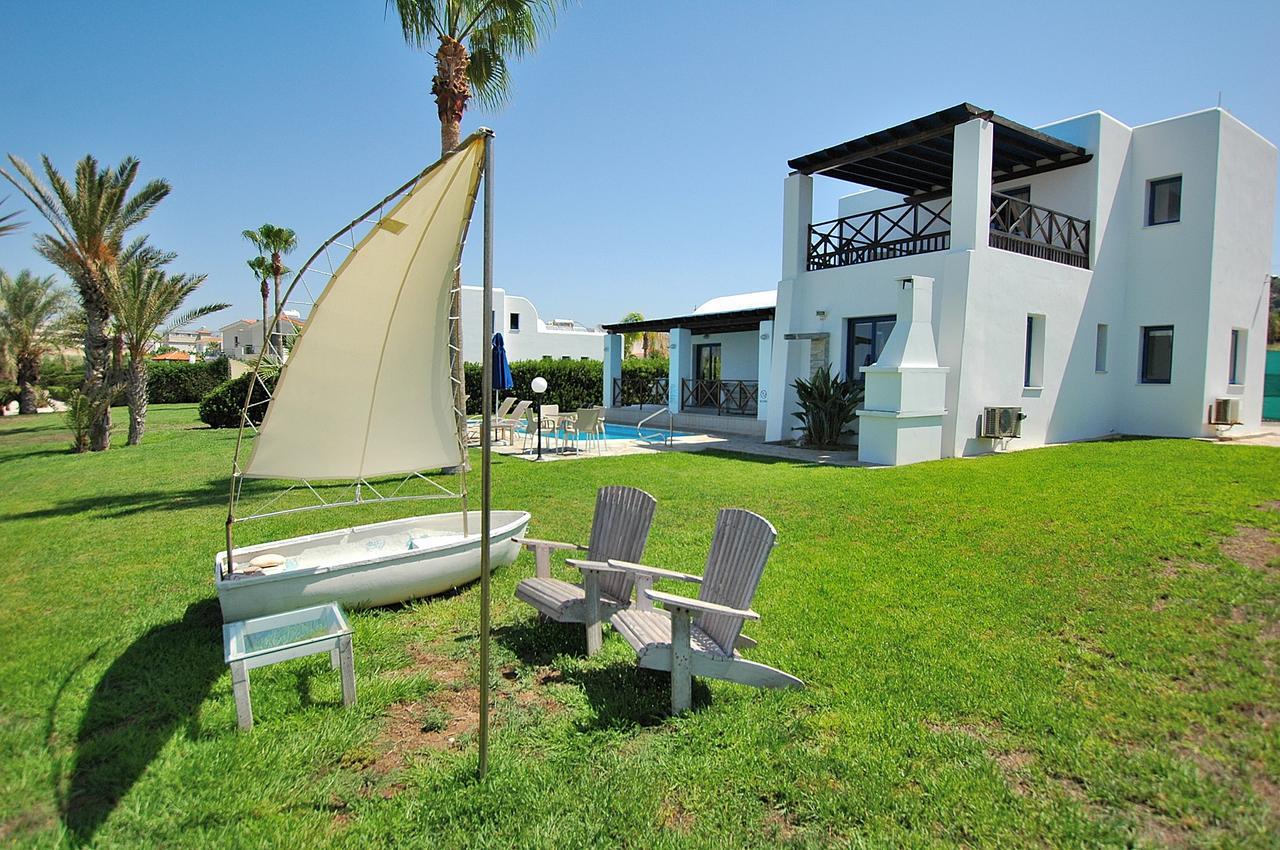 Kymmates Beach Front Villas Paphos Exterior foto